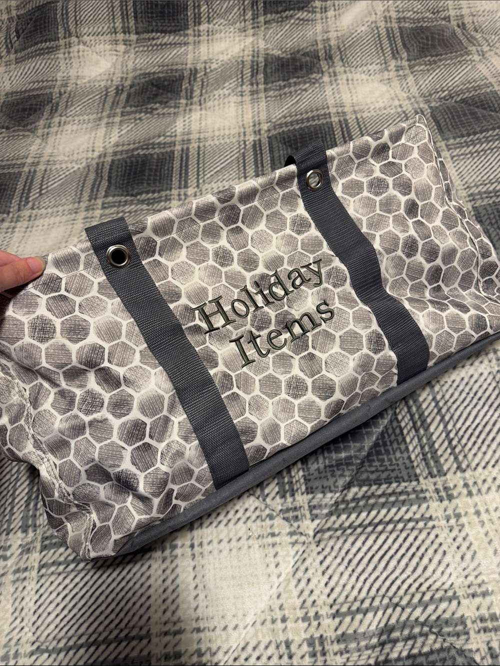 Thirty-One Large Utility Tote - Picture 3 of 8